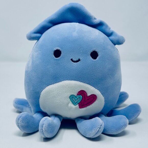 Squishmallow Stacy the Squid Hearts on Tummy Valentine Plush Toy - Picture 1 of 10